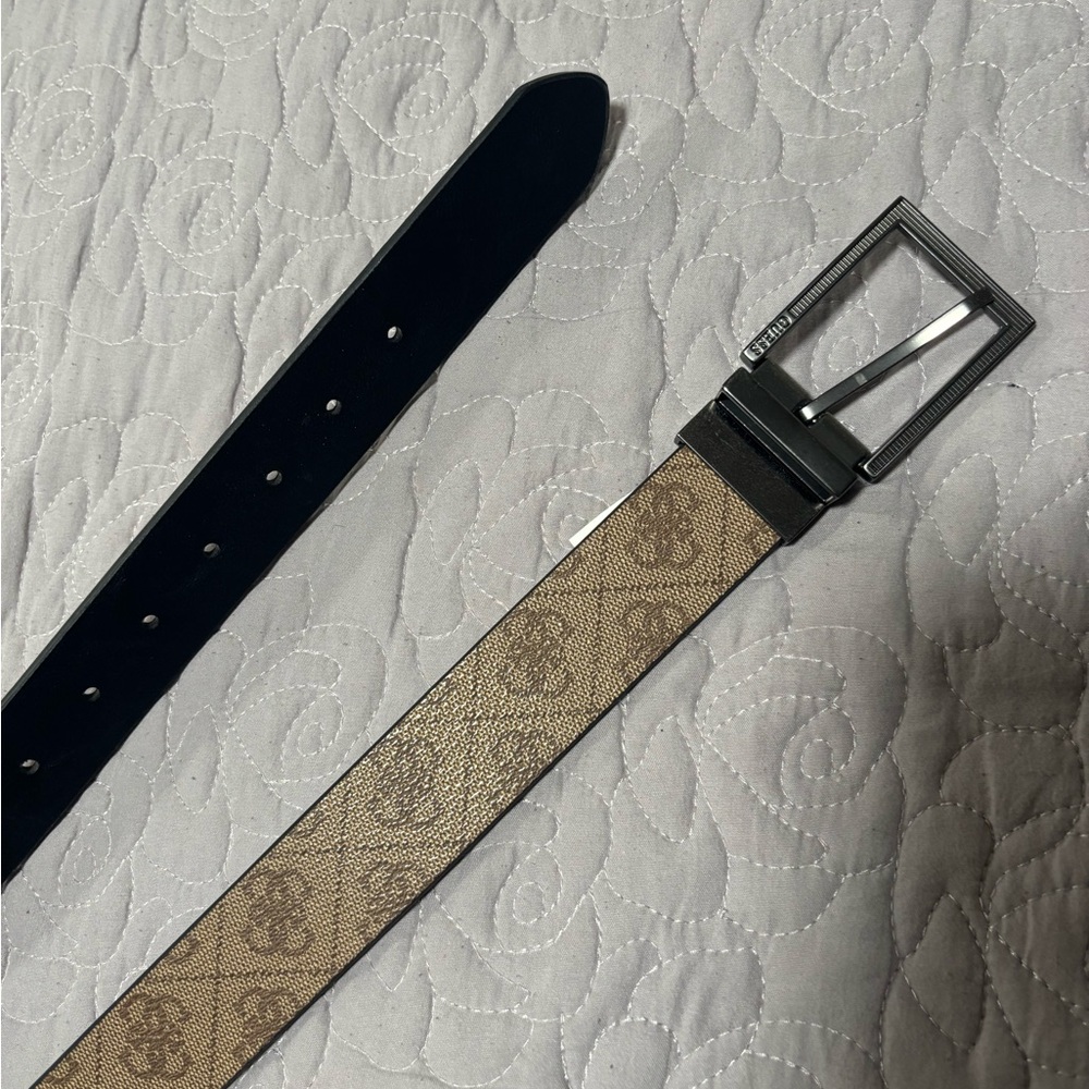 Guess Belt
